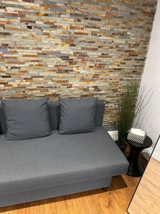 High Wycombe Centre- 2 Bed Flat 아파트 외부 사진
